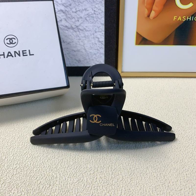 Chanel Hair Grab Clip 12lyx24 (1)